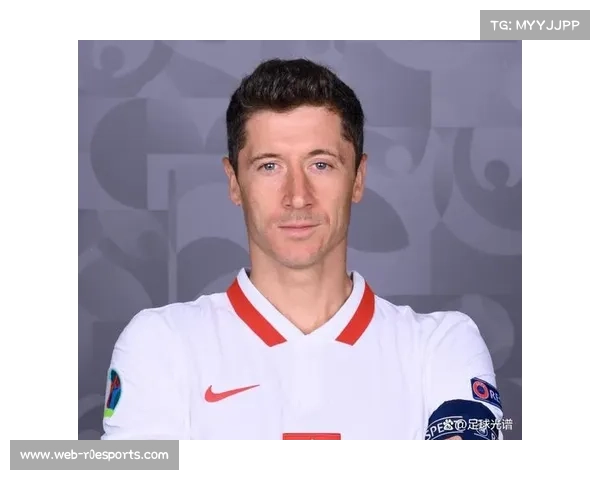 莱万多夫斯基谈续约：关键非仅薪资，更看重俱乐部体育规划